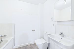 Main bathroom- click for photo gallery